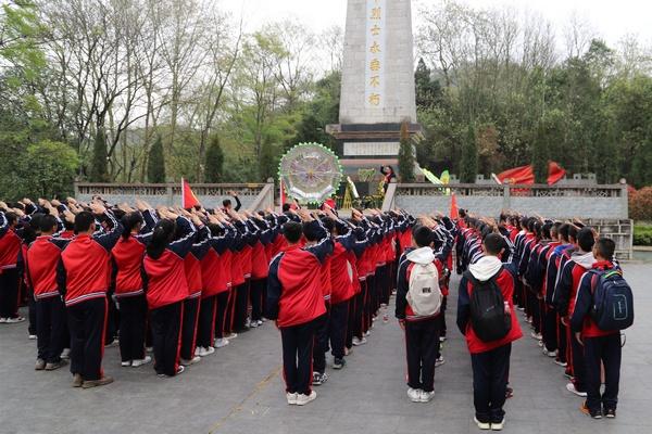 在q向男生表白后男生想知道这个女生是几班的是什么原因?-知识星球,万千知识,尽在其中